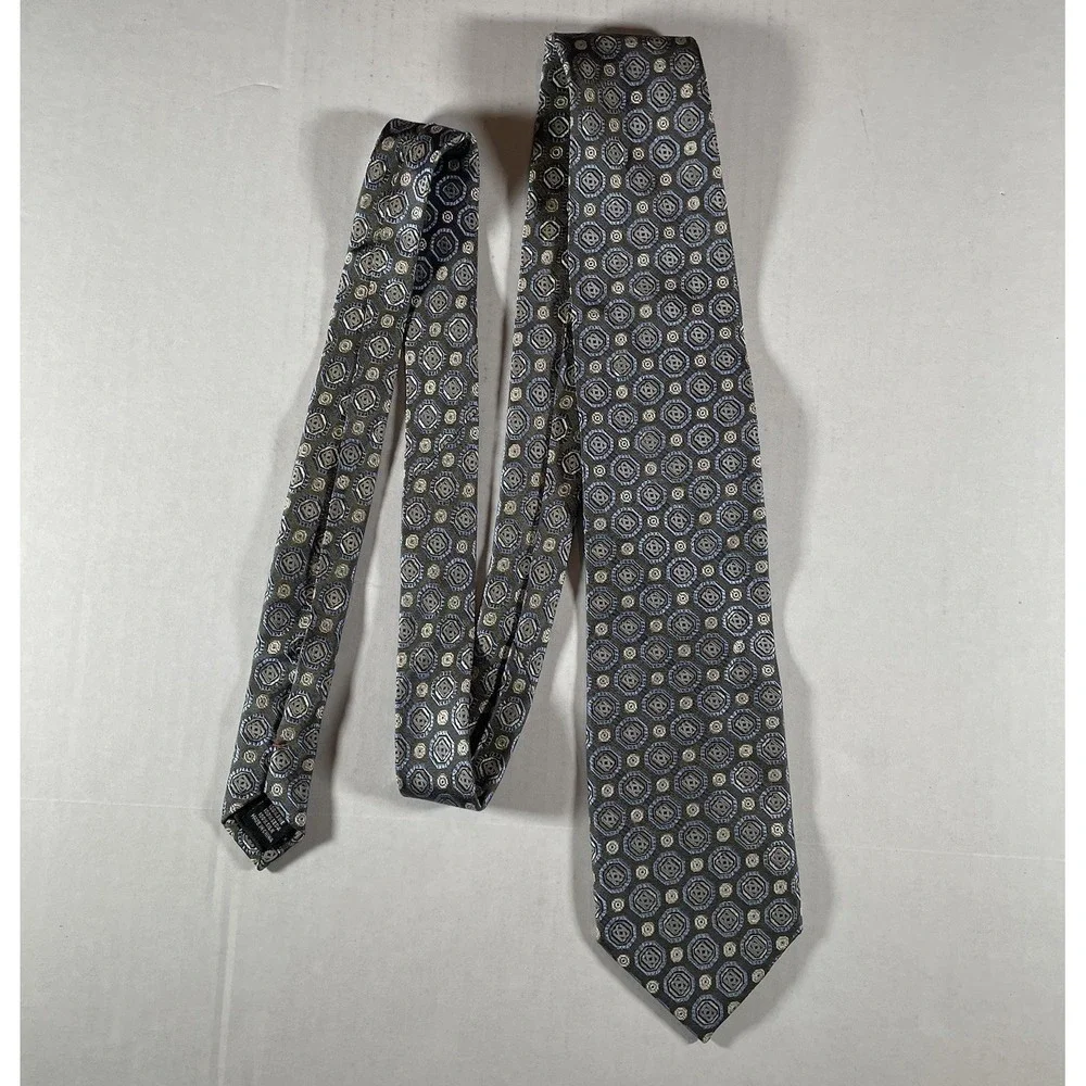 Peacock Brand Men's Handmade Silk Blend Geometric Medallion Pattern Necktie -
